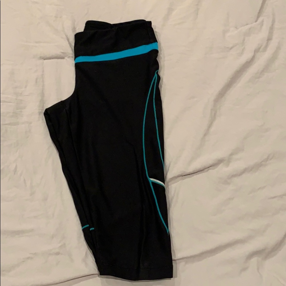 Black leggings with royal blue accent